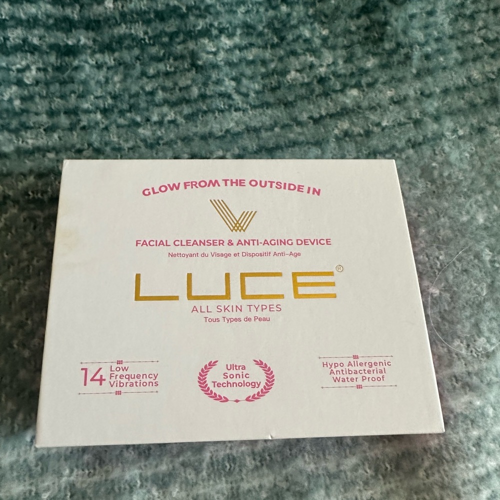 Facial Cleanser and Anti Aging Device